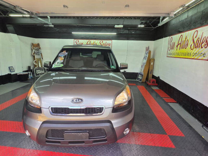 2010 Kia Soul +