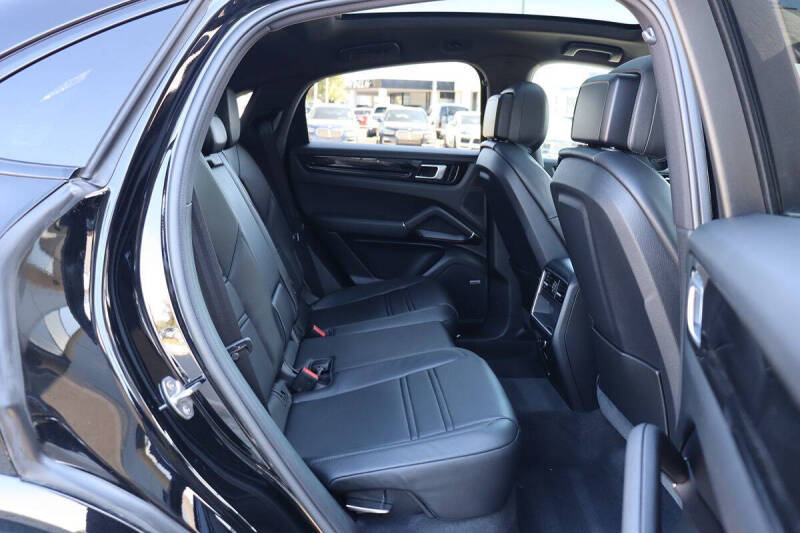 2021 Porsche Cayenne Coupe