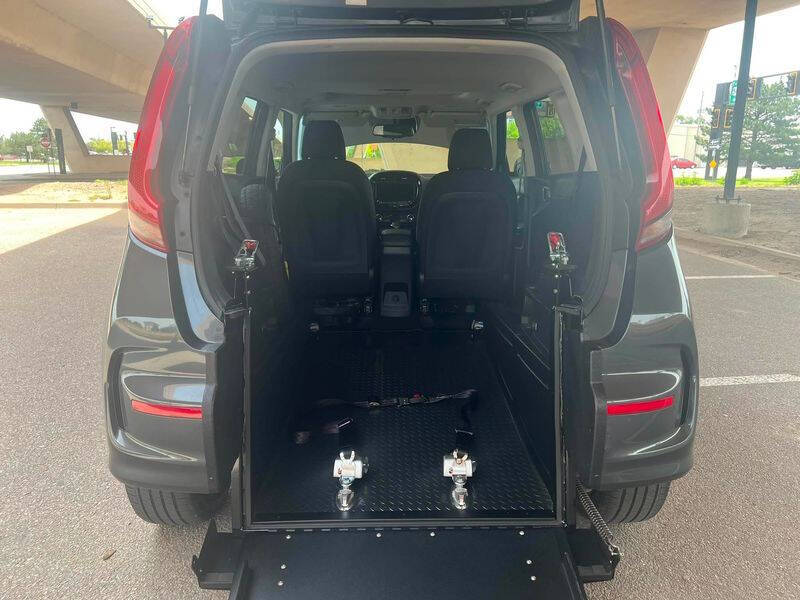 2022 Kia Soul GT-Line