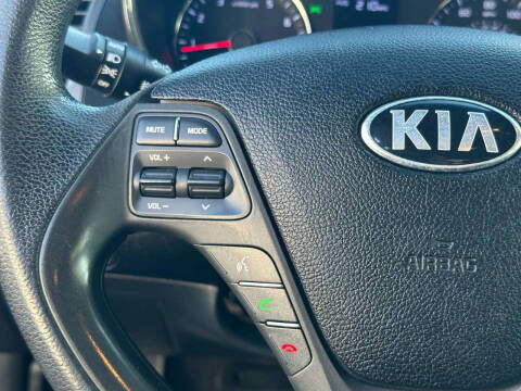 2016 Kia Forte5 LX