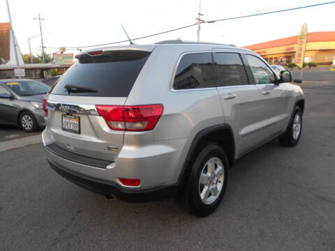 2011 Jeep Grand Cherokee Laredo