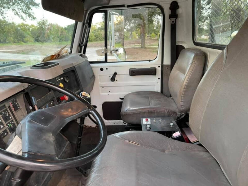 1998 International 2674