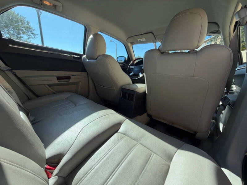 2005 Chrysler 300 C