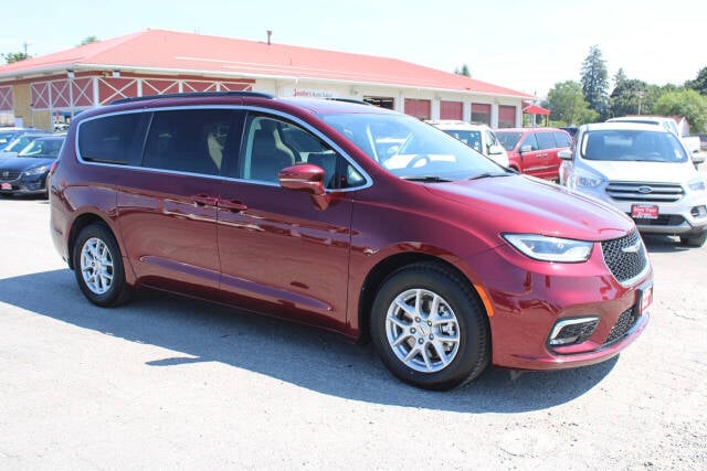 2022 Chrysler Pacifica for sale at Jennifer's Auto Sales & Service in Spokane Valley, WA