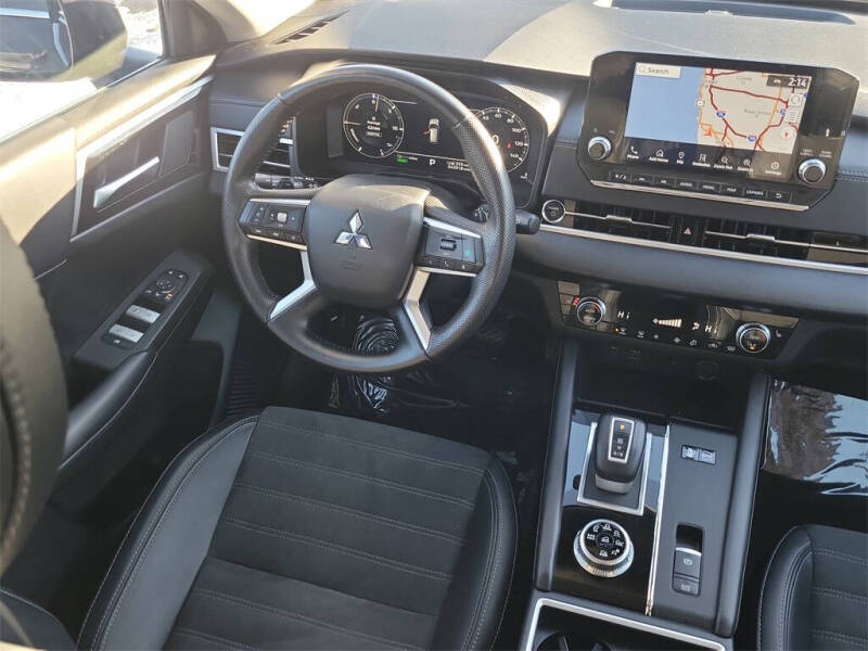 2024 Mitsubishi Outlander PHEV SE