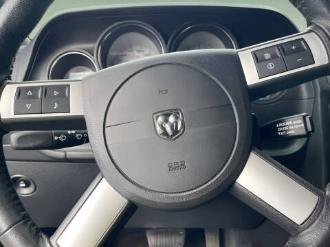 2008 Dodge Challenger SRT8