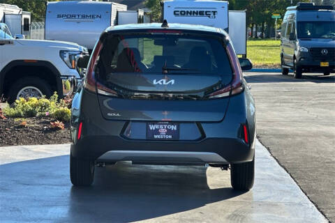 2025 Kia Soul LX