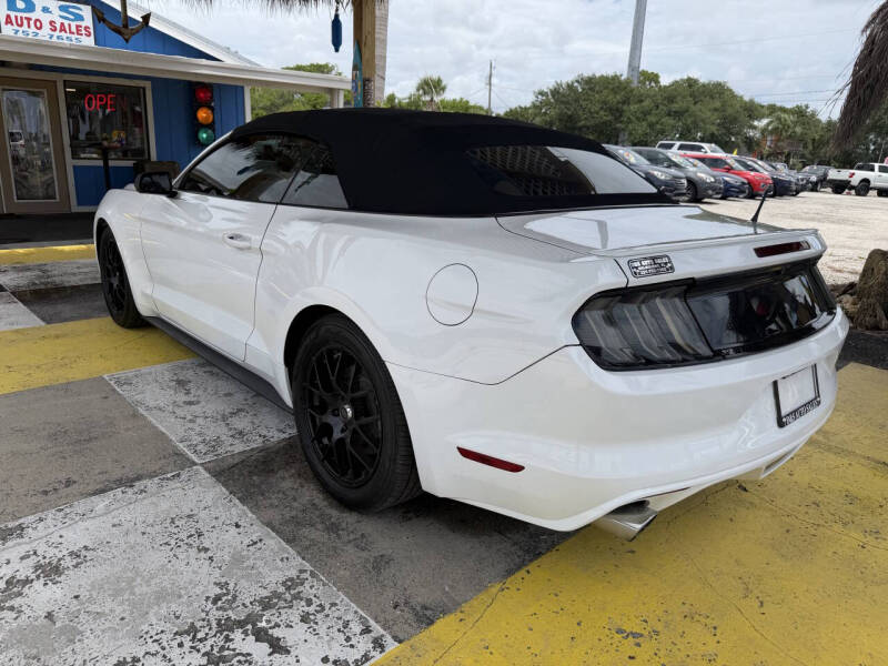 2016 Ford Mustang V6