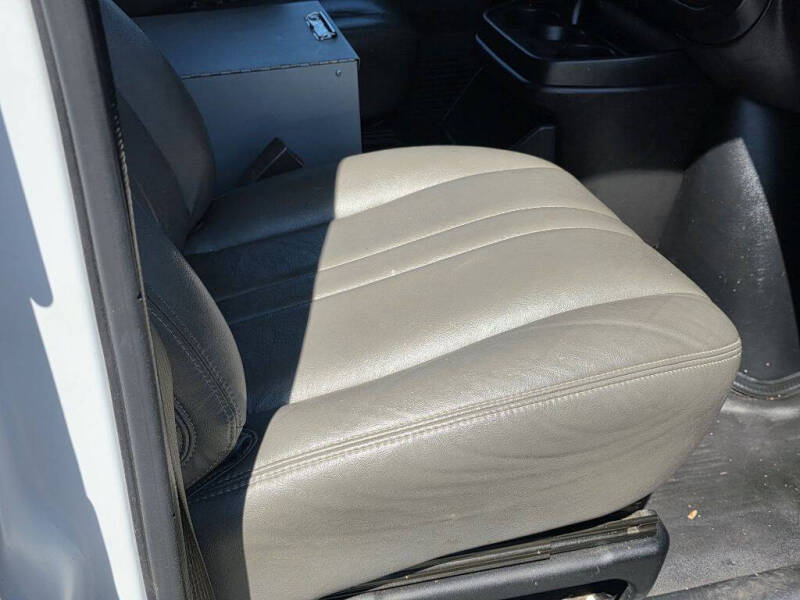 2017 Chevrolet Express 2500
