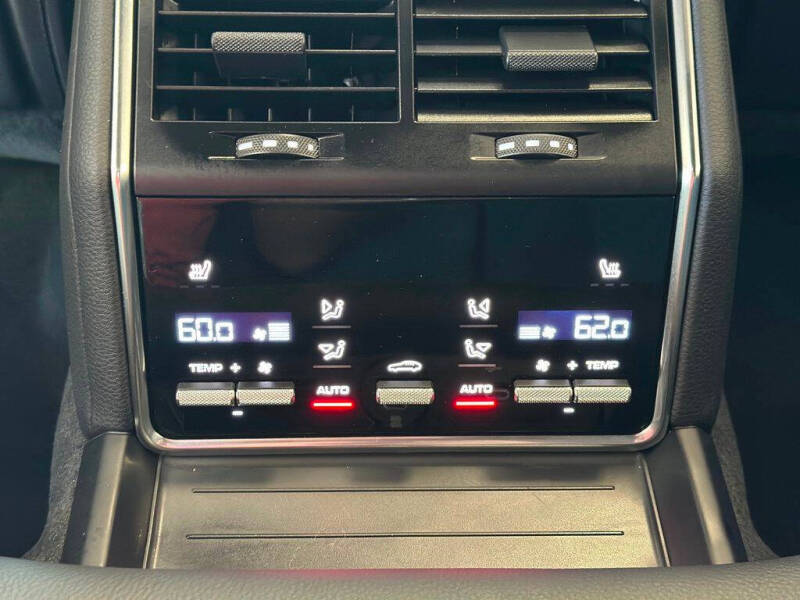 2022 Porsche Panamera