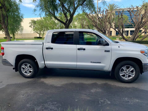 2014 Toyota Tundra SR5