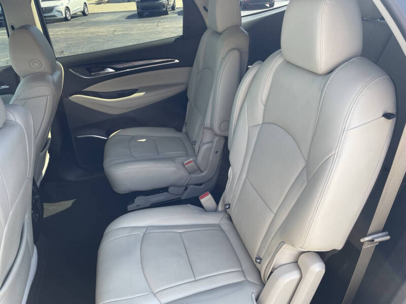 2021 Buick Enclave Essence