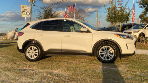 2020 Ford Escape SE