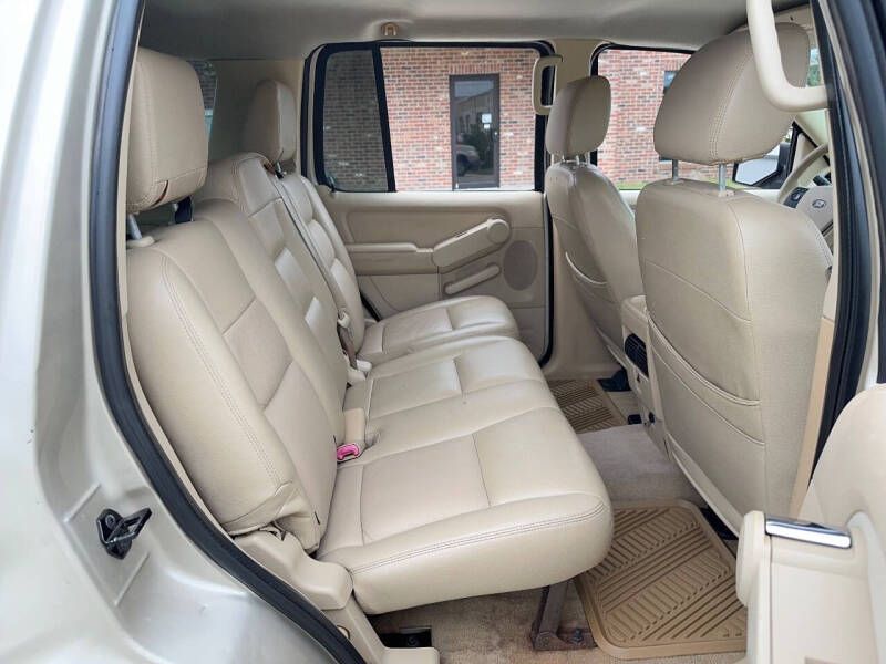 2006 Ford Explorer XLS