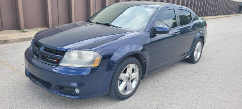 2013 Dodge Avenger for sale at EXPRESS MOTORS in Grandview MO