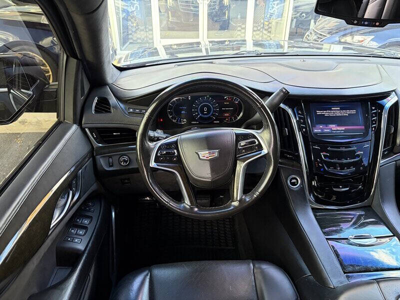 2016 Cadillac Escalade Platinum