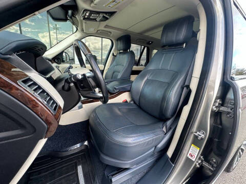 2020 Land Rover Range Rover P525 HSE
