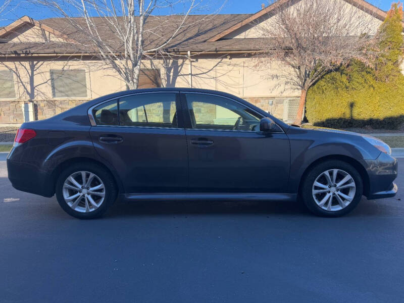 Image 9 of 2013 Subaru Legacy 2.5i Premium