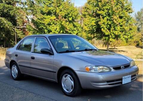 2000 Toyota Corolla for sale at CLEAR CHOICE AUTOMOTIVE in Milwaukie OR