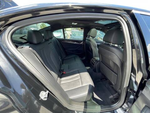 2019 BMW 5 Series 530i