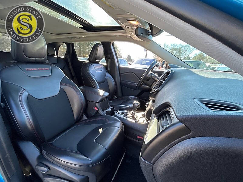 2019 Jeep Cherokee Trailhawk