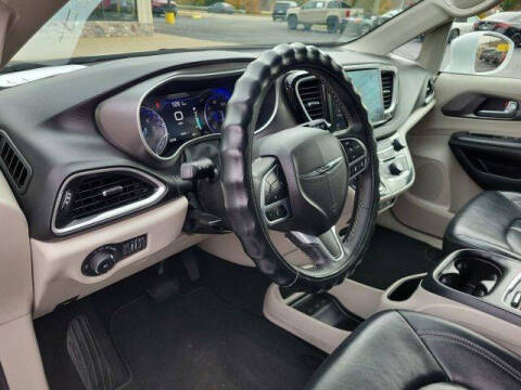 2022 Chrysler Pacifica Touring L
