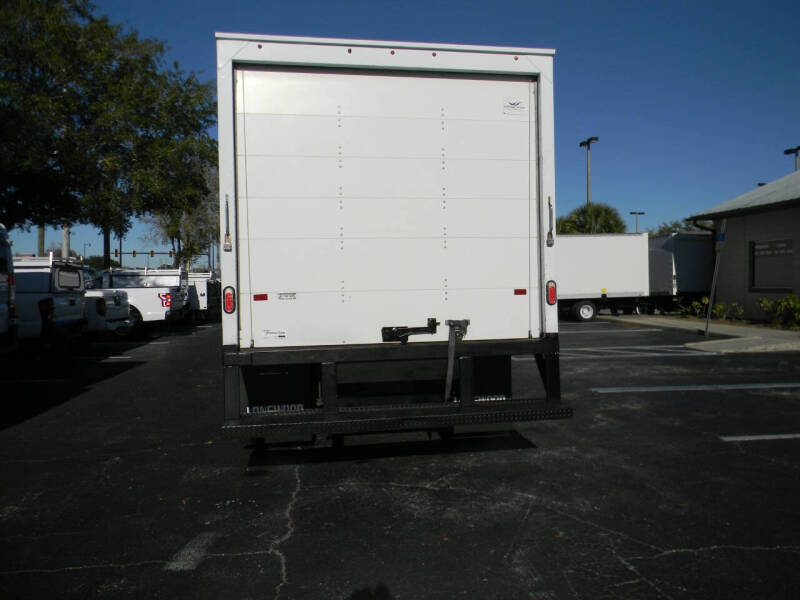 2023 Ford E-450
