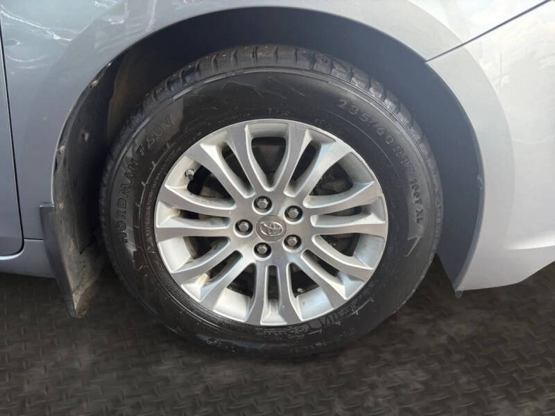 2015 Toyota Sienna