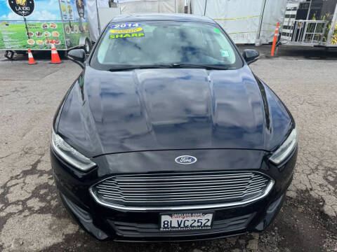 2014 Ford Fusion SE