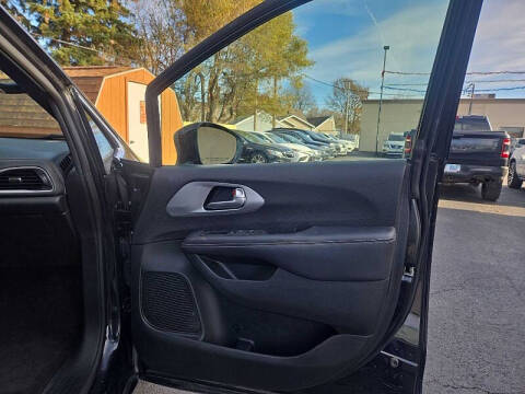 2024 Chrysler Pacifica Touring