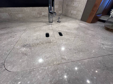 2019 Tiffin Phaeton 40qkh BUNK BEDS, King Bed