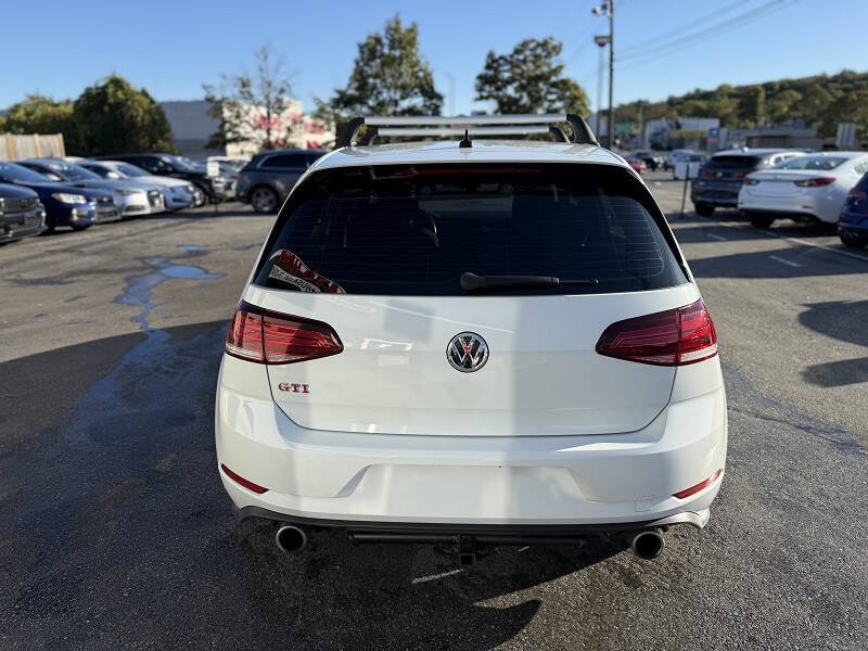 2019 Volkswagen Golf GTI