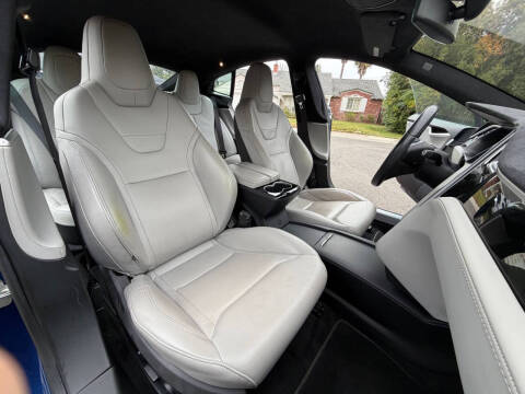 2016 Tesla Model S 70