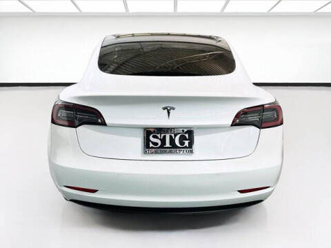 2021 Tesla Model 3 Standard Range Plus