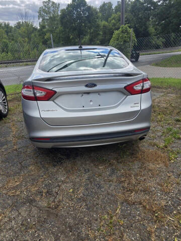 2016 Ford Fusion SE