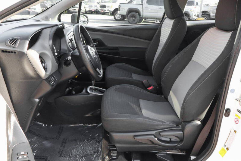 2018 Toyota Yaris 3-Door LE