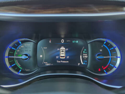 2023 Chrysler Pacifica Plug-In Hybrid Limited