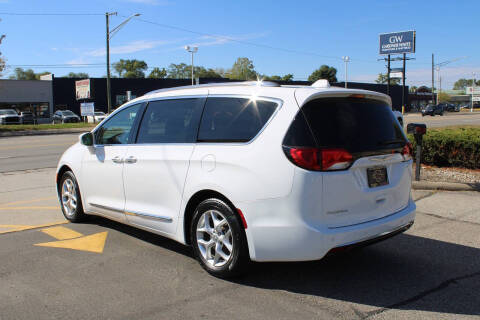 2018 Chrysler Pacifica Touring L Plus