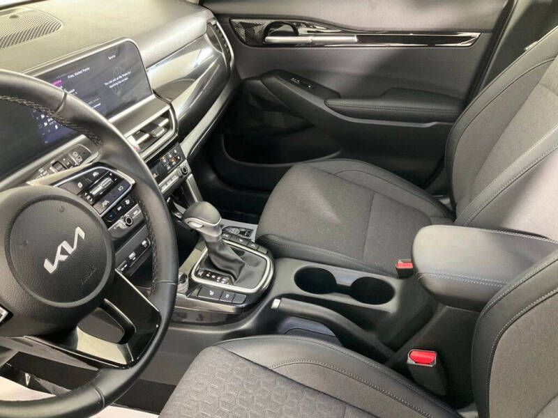 2025 Kia Seltos S