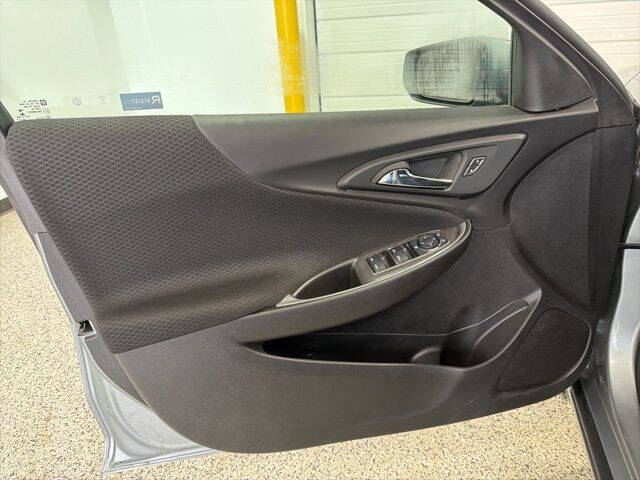 2025 Chevrolet Malibu RS