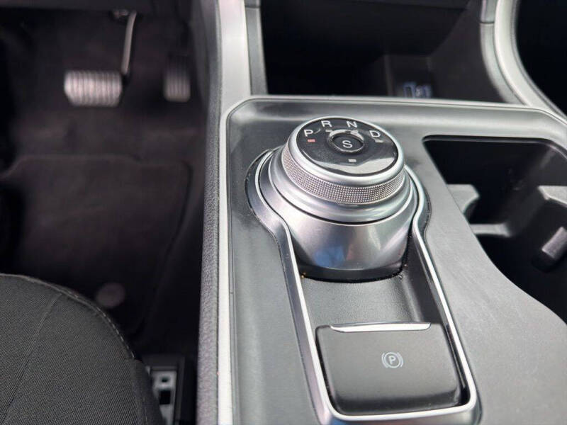 2022 Ford Edge SE