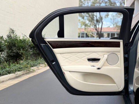 2016 Bentley Flying Spur V8