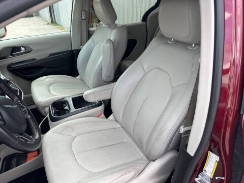 2021 Chrysler Pacifica Touring L