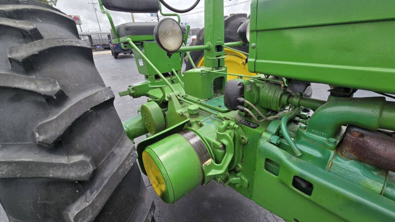 1949 John Deere B