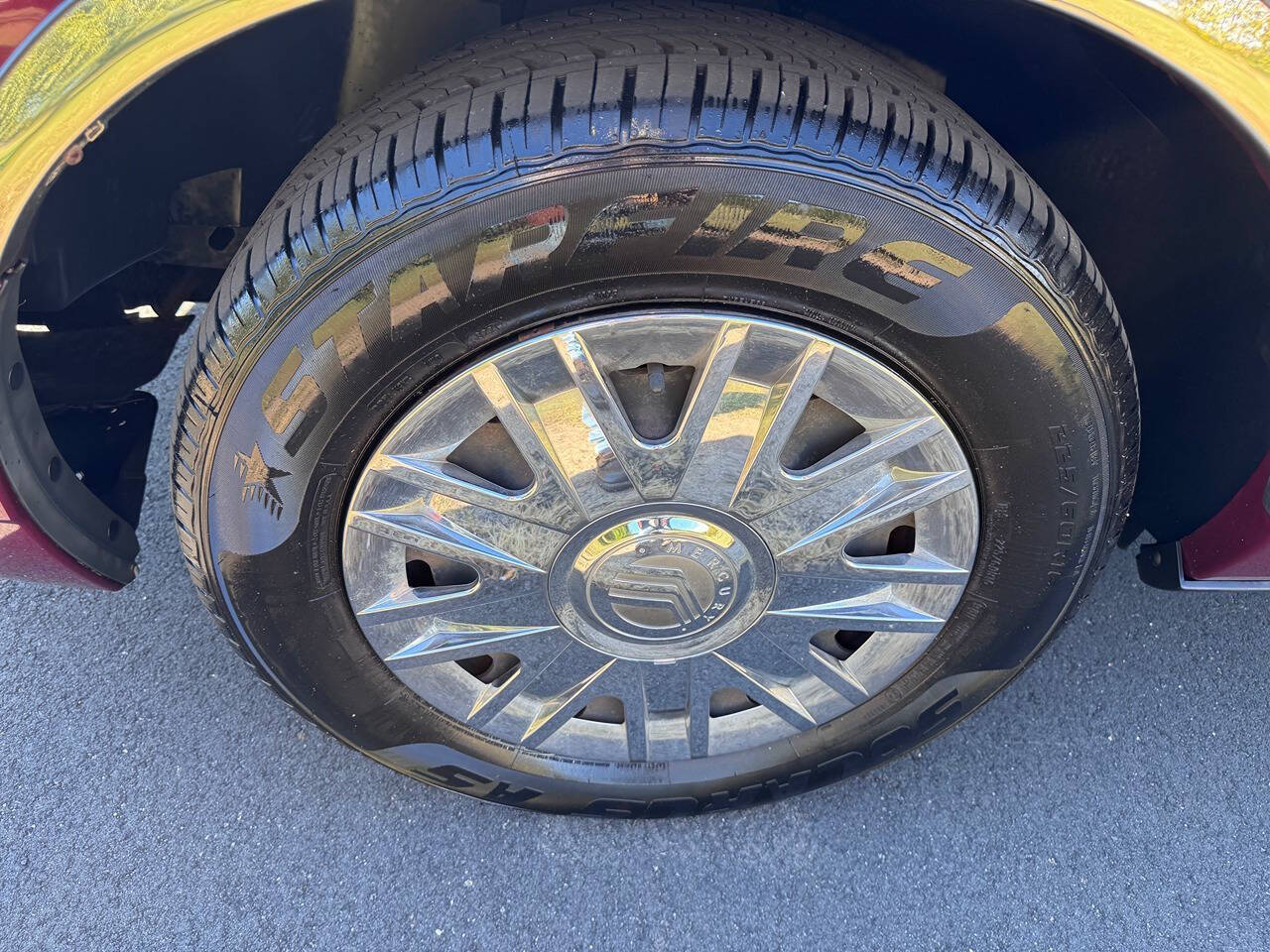 2005 Mercury Grand Marquis 23