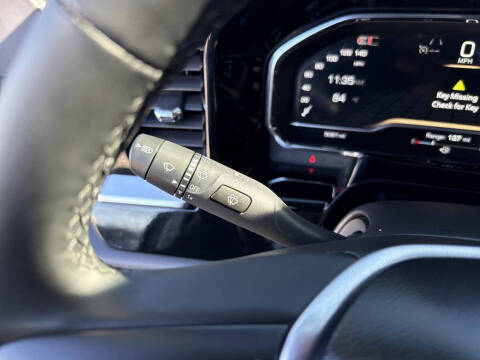 2025 GMC Sierra 1500 Elevation Standard