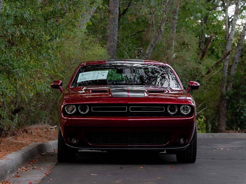 2018 Dodge Challenger SXT Plus