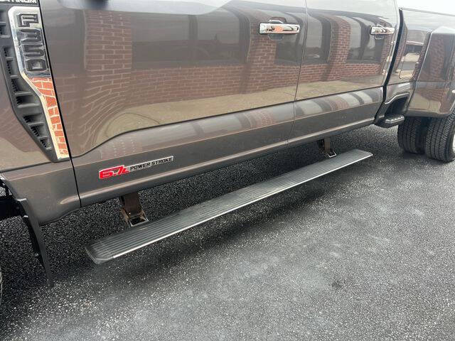 2023 Ford F-350 Super Duty Platinum