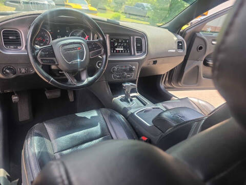 2020 Dodge Charger SXT