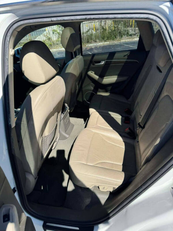 2011 Audi Q5 3.2 quattro Prestige